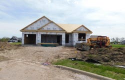 961 Horseshoe Ct, Belgium, WI 53004