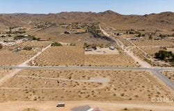 Gateway Blvd S, Ridgecrest, CA 93555