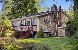 2 Crow Trl, Wayne Twp., NJ 07470-4408