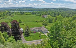 154 Plunkett St, Lenox, MA 01240