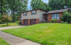 824-826 Reno Drive, Louisville, OH 44641
