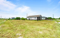 274 Post Oak Ln, ROCKPORT(HOLIDAY BEACH), TX 78382