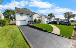 82 Mercer Street, Menlo Park Terrace, NJ 08840