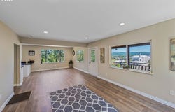 831 S 11th ST, Coos Bay, OR 97420