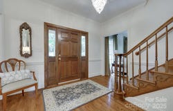 10215 Balmoral Circle, Charlotte, NC 28210
