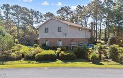 311 Lord Granville Drive, Morehead City, NC 28557