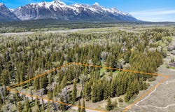 455 E BUCK MOUNTAIN Road, Jackson, WY 83001