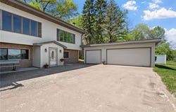 9984 Bonnie Glen Parkway, Chisago City, MN 55013