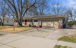 713 S Sunset Drive, Olathe, KS 66061
