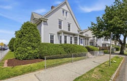 585 Armory St, Springfield, MA 01104