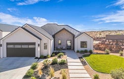 1003 GRAND HEIGHTS DR, St George, UT 84770