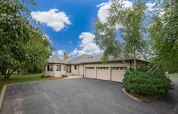 29w354 Beech Court, West Chicago, IL 60185