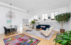 41 N AUGUSTA ST, STAUNTON, VA 24401