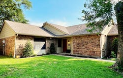6828 Younger Drive, The Colony, TX 75056