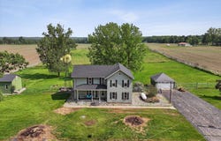 4900 E Mosherville Road, Jonesville, MI 49250