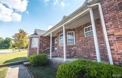 103 Hillcrest Court, St Robert, MO 65584