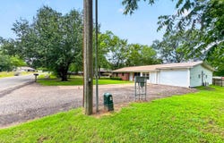 100 Martin St, Naples, TX 75568