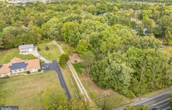 810 MOUNT LAUREL ROAD, HAINESPORT, NJ 08036