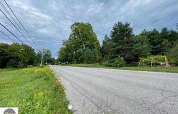 00 E State Street, Central Lake, MI 49622