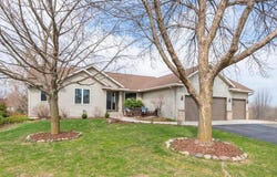 16850 Willowwood Circle SE, Prior Lake, MN 55372