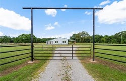 17652 S Hickory Street, Sapulpa, OK 74066
