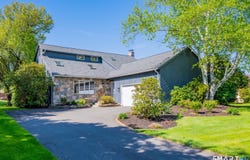 35 Margaret Drive, South Windsor, CT 06074