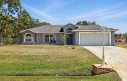 471 SW Doreen St, Port St Lucie, FL 34983