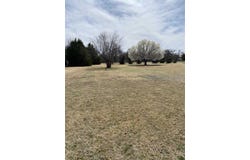 307 W Rock Creek Dr, Cache, OK 73527