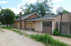 616 W 6th Ave, Hutchinson, KS 67501