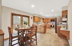 592 Ashbury Dr, Fond Du Lac, WI 54935