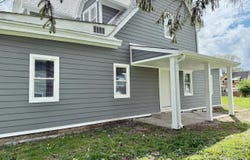 1715 S Madison Street, Muncie, IN 47302