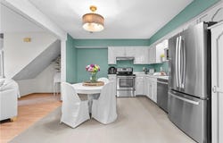 518 NE 6th Street, Blue Springs, MO 64014