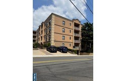 8915 Bergenwood Avenue 20, North Bergen, NJ 07047