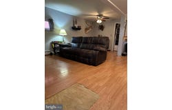 884 MAIN ST, PENNSBURG, PA 18073