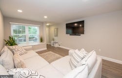 32 CAMELLIA COURT, NEWTOWN, PA 18940