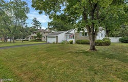 611 Via Ponderosa, Schenectady, NY 12303