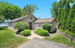 584 Black Oaks Trail, Howell, MI 48843