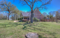 11 Fair Oaks Drive, Haughton, LA 71037
