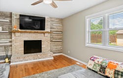 4816 W Courtland Trail, McHenry, IL 60050