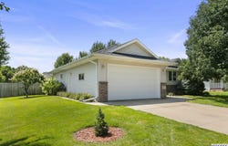 1423 Brewer Drive, Fremont, NE 68025