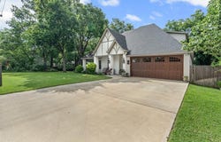 703 W 2nd Street, Cleburne, TX 76033