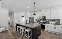 2 Hawthorne Ave, Fontana, CA 92335