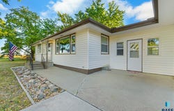 740 N Minnesota St, Salem, SD 57058
