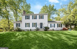 6935 PINEWAY, UNIVERSITY PARK, MD 20782
