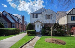 47-44 Glenwood Street, Little Neck, NY 11362