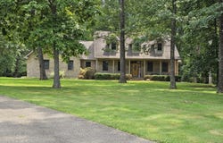 9 FAWN Drive, Fairfield, IL 62837
