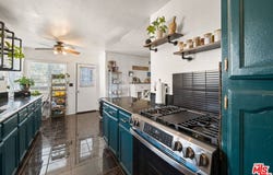 424 E Moorehaven Dr, Carson, CA 90746