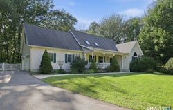 41 Forsyth Road, Montville, CT 06370