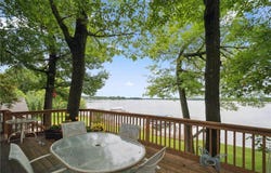 11274 Hoyer Avenue NW, Annandale, MN 55302