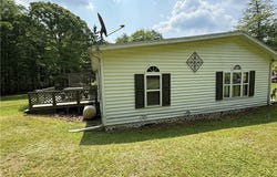 71 Cougar Ln, Leeper, PA 16233